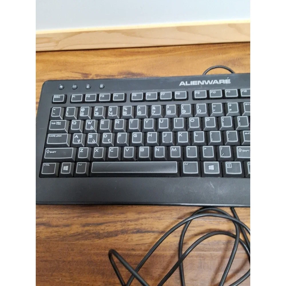 Alienware Wired USB Computer Keyboard SK-8165 - Tested - Clean